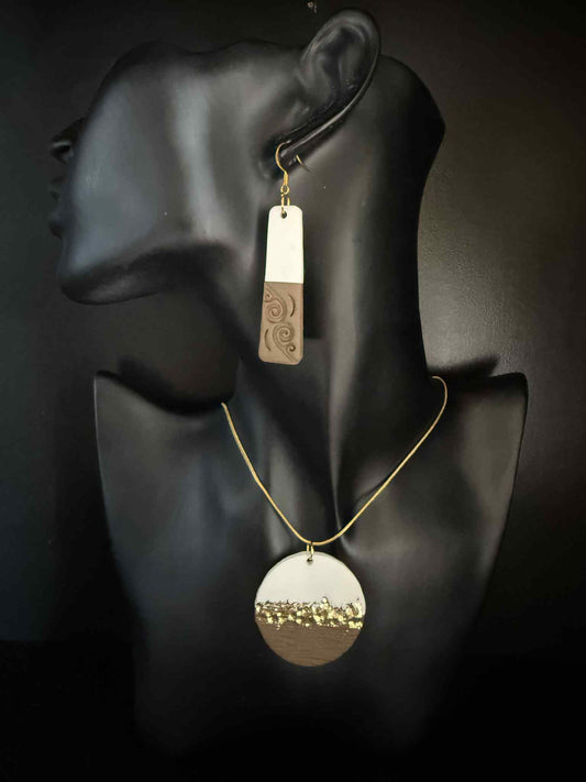 White Wooden Jewellery Set